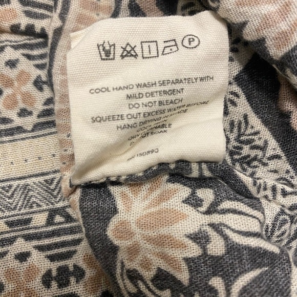 Spell Journey Blouse in Ash Size Large - Picture 15 of 15